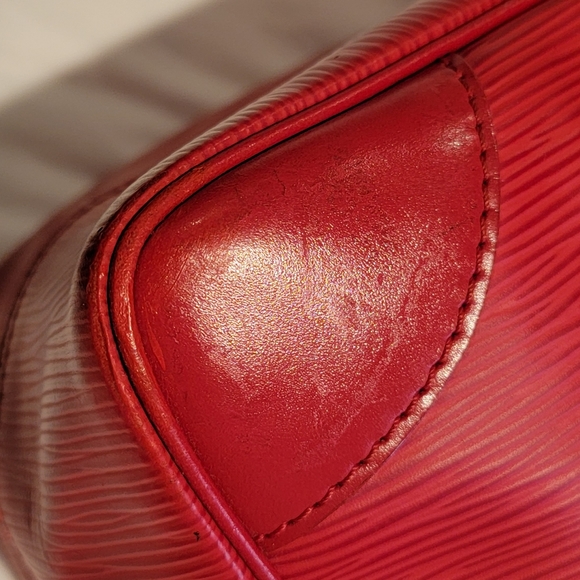 Louis Vuittons Handbags Epi Segur MM - Picture 14 of 14